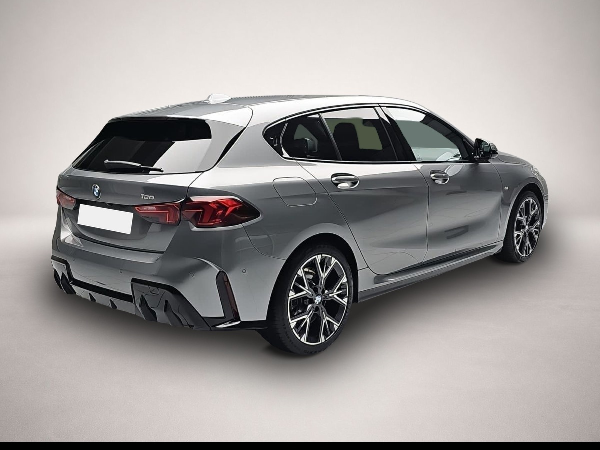 Fotografie 2 des BMW 120 I AUTO. M SPORT NAVI LED P-ASSIST WINTER KAM
