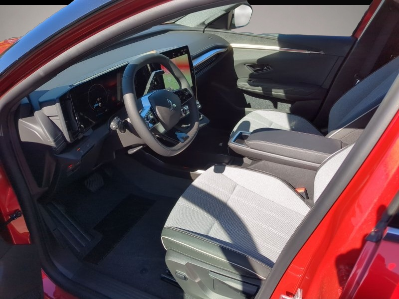 Fotografie 4 des Mitsubishi Eclipse Cross 87 kWh (22kW) Diamant TOP