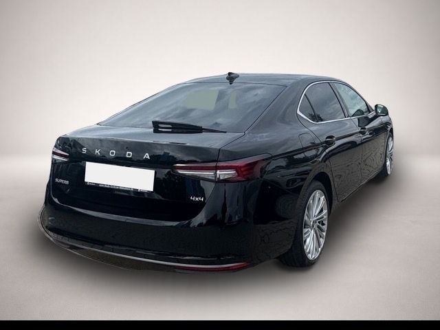 Fotografie 5 des Skoda Superb Limousine 2.0 TSI DSG 4x4 L&K