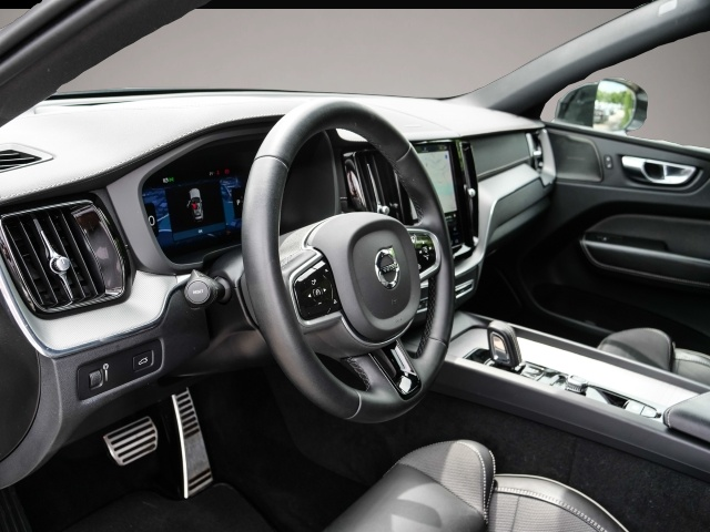 Bild 3 Volvo XC60 R Design 2WD HUD El. Panodach Leder Digital