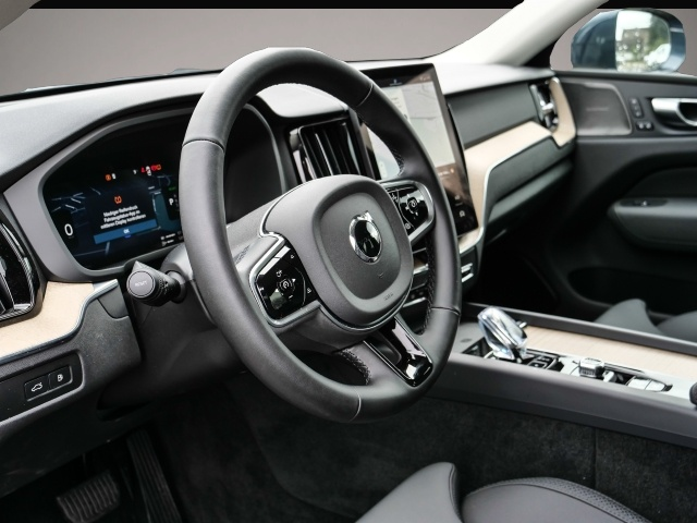 Bild 3 Volvo XC60 FACELIFT Plus Bright Recharge Plug-In Hybri