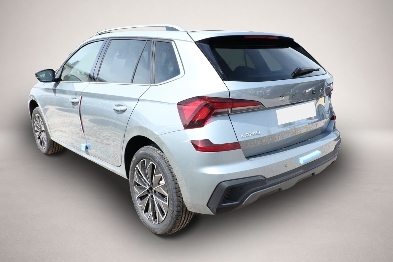 Bild 4 Skoda Kamiq DSG Dynamic Pano ACC SideA Kam Kessy SHZ