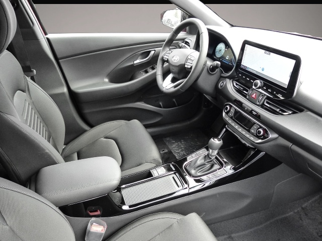 Bild 3 Hyundai i30 Advantage Kombi MY25 DCT Plus Paket Navi LED