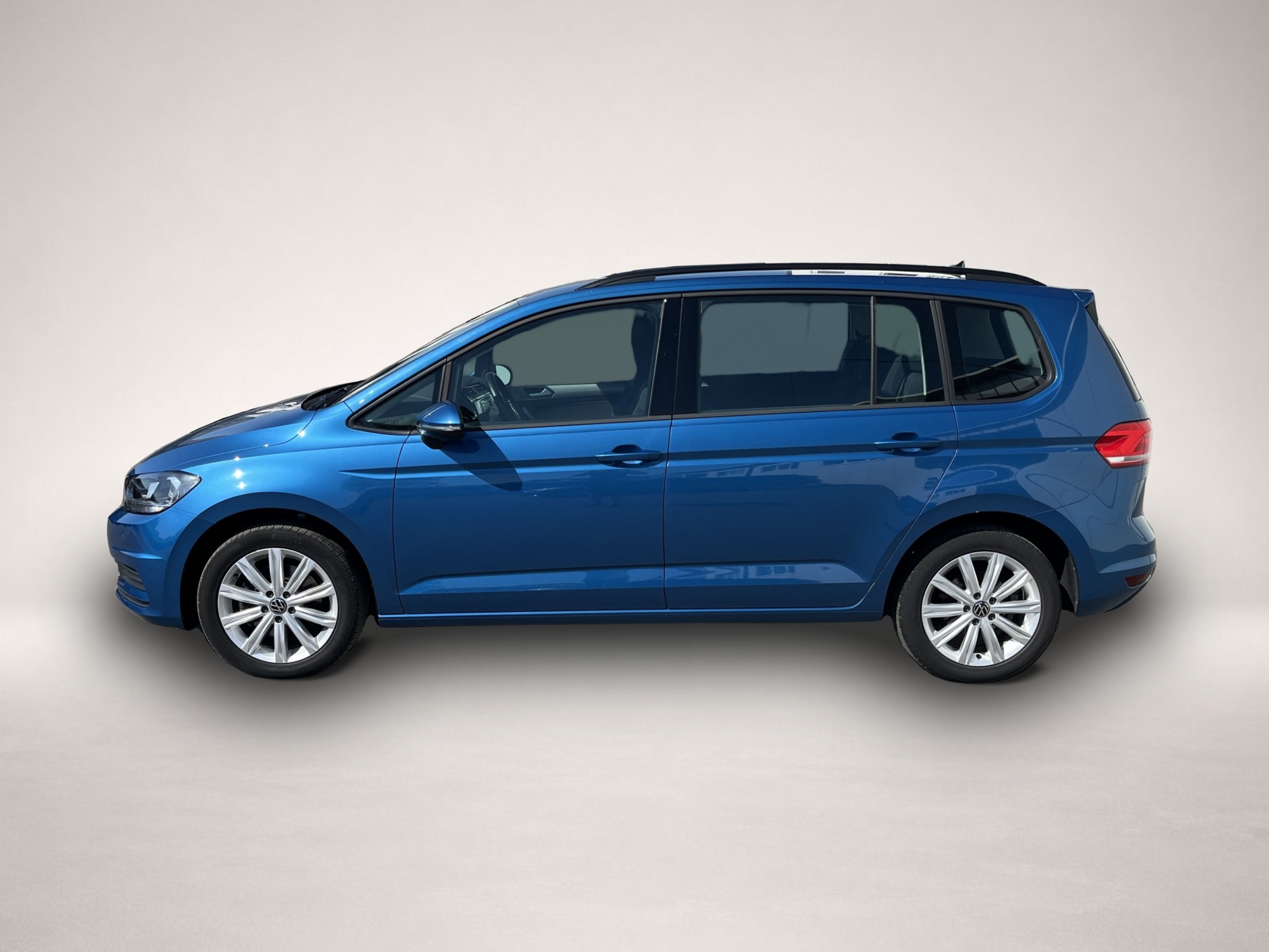 Vehicle image 0