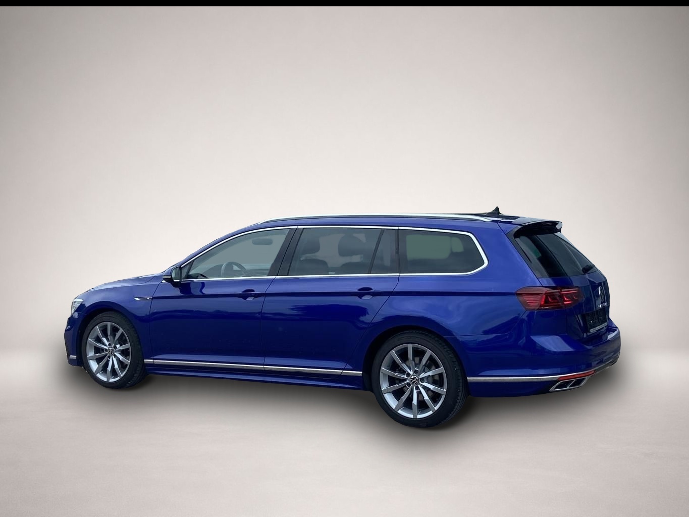 Bild 3 Volkswagen Passat Variant 2.0 TDI DSG ELEGANCE R-LINE STAND