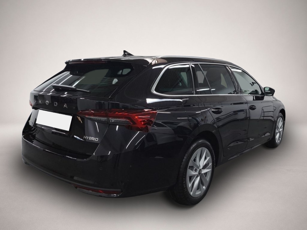Bild 3 Skoda Octavia Combi 1.5 TSI DSG Selection LED RFK NAVI