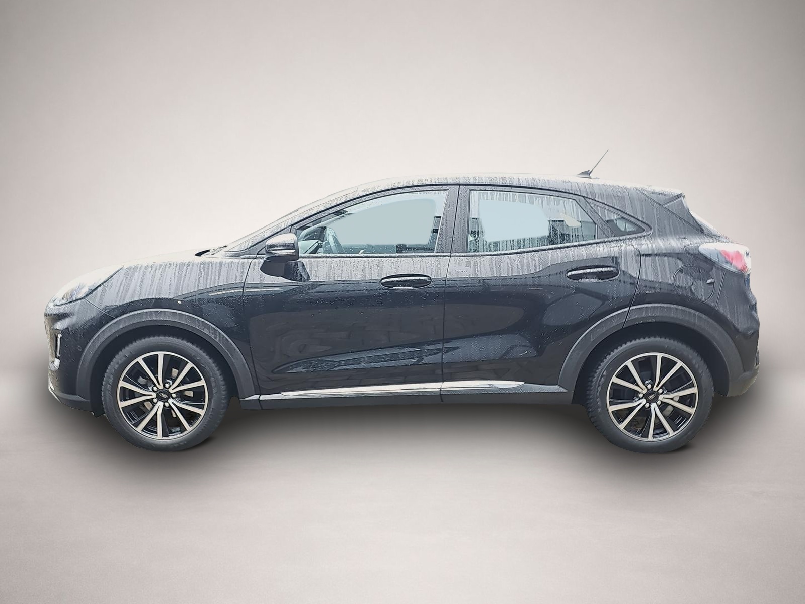 Fotografie des Ford Puma 1.0 EcoBoost MHEV Autom. Titanium elHeckkl