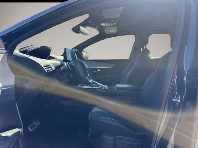 Bild 7 Peugeot 3008 GT HYBRID 136 e-DSC6 PANO NAVI ACC KAMERA P