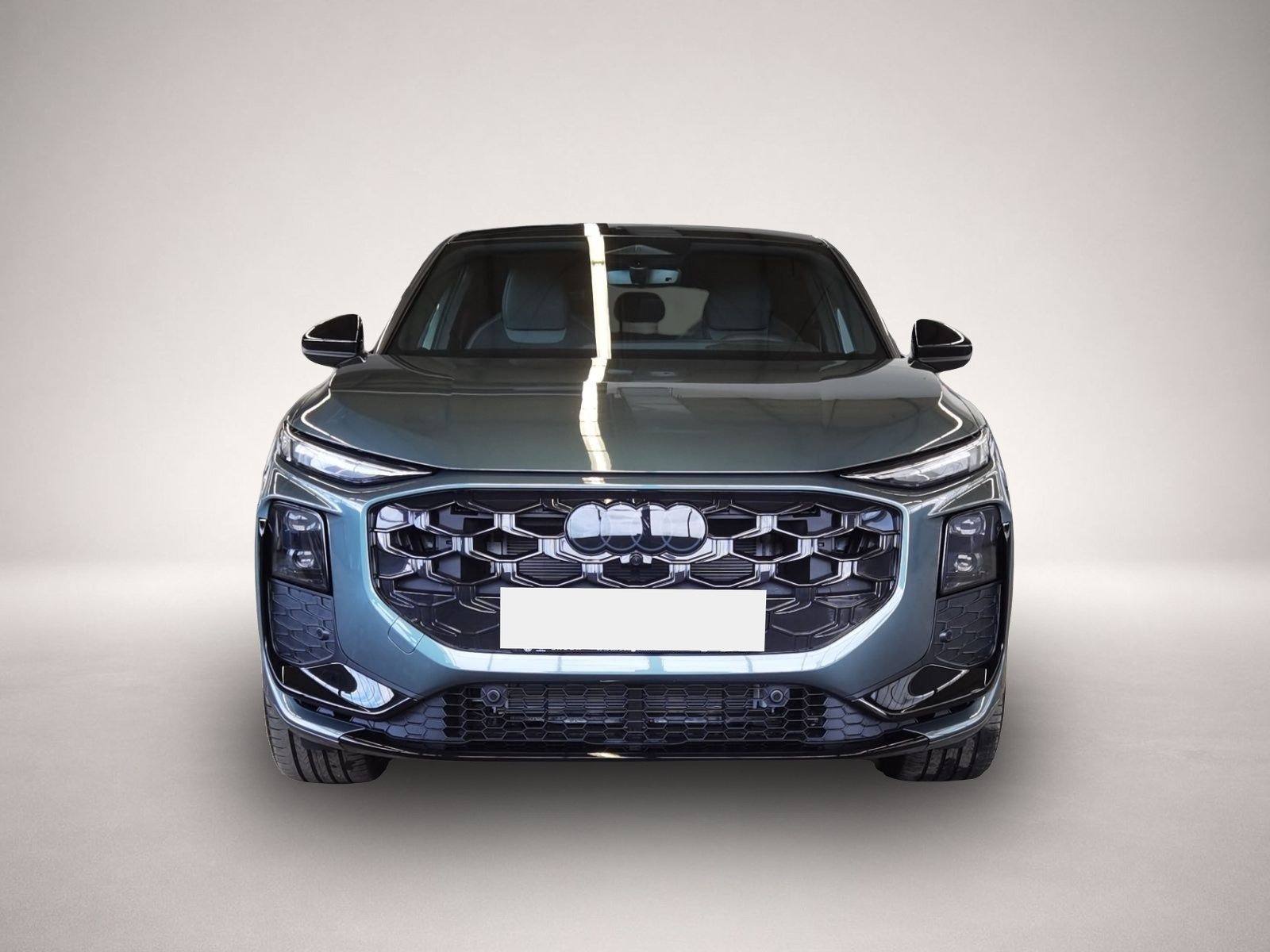 Bild 8 Audi Q3 Sportback e-hybrid S tronic MATRIX PANO AHK