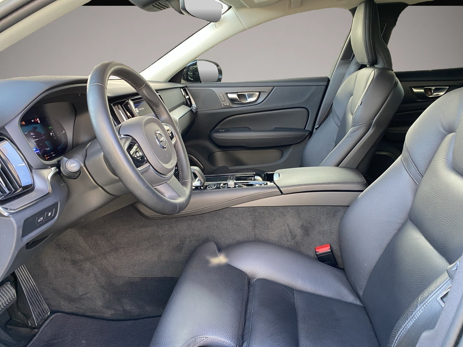 Bild 7 Volvo V60 Kombi T8 Plus Dark Recharge WiPa*LED*DAB+*