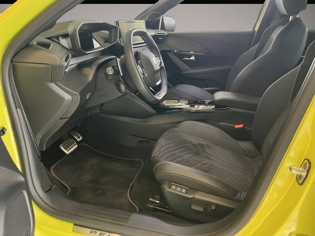 Bild 7 Peugeot 208 Hybrid 136 GT SHZ DAB KAMERA PDC NAVI ACC KL