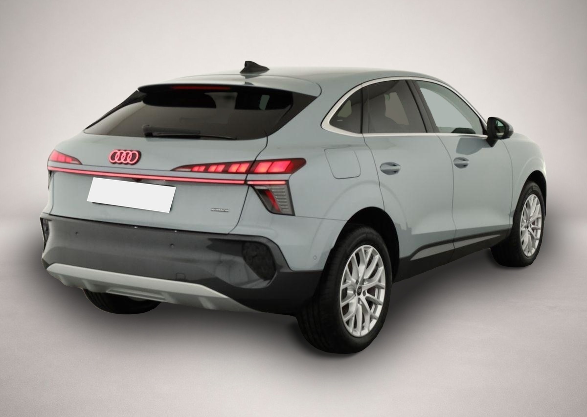 Bild 3 Audi Q3 Sportback TFSI quattro, AHK, Navi, AreaView,