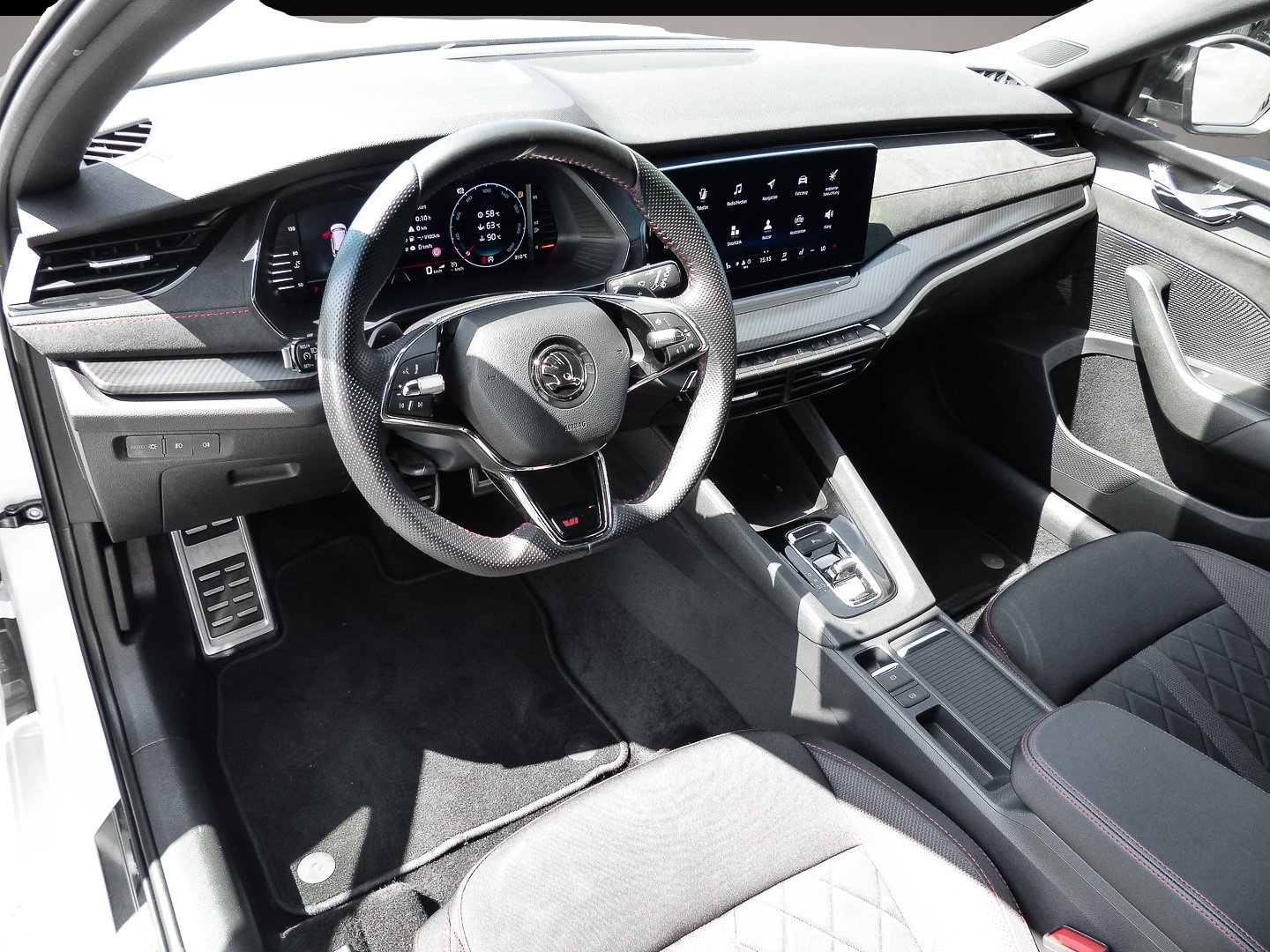Bild 7 Skoda Octavia Combi RS 2.0 TSI DSG MATRIX LED ALU