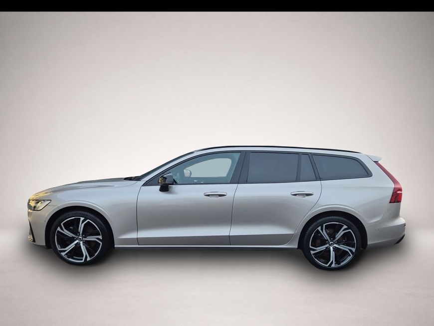 Bild 2 Volvo V60 B4 B DKG Plus Dark PANO*HuD*BUSINESS