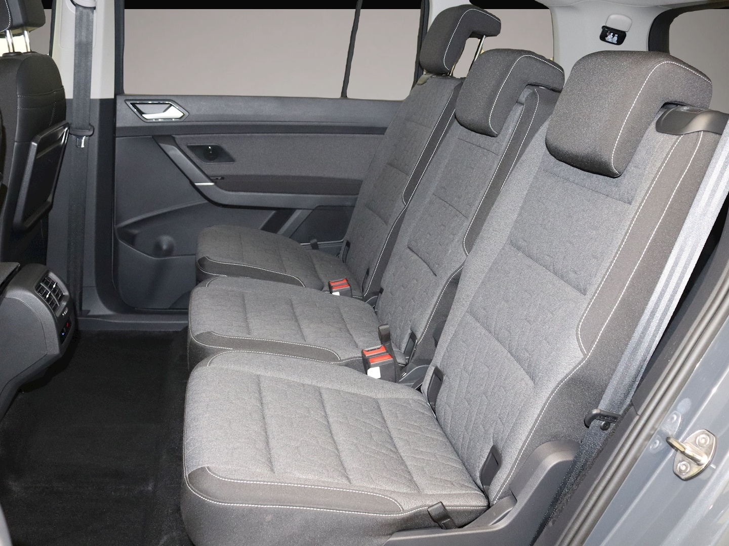 Bild 4 Volkswagen Touran 1.5 TSI DSG Move 7S. KINDERSITZ KAMERA NA