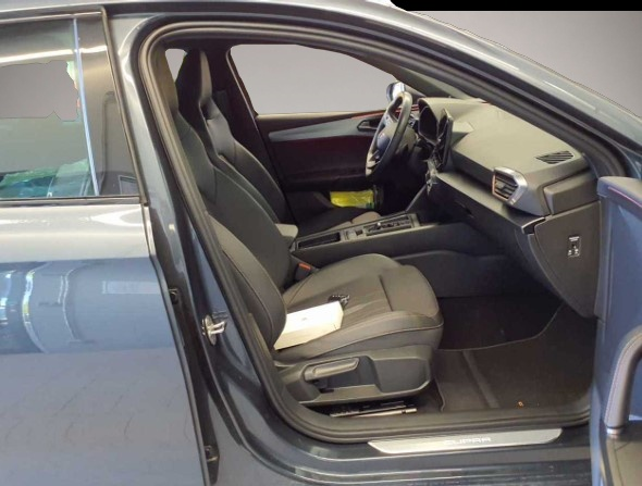 Fotografie 3 des Cupra Leon SP 2.0 TSI DSG AB285EUR VZ AHK BEATS MATRIX