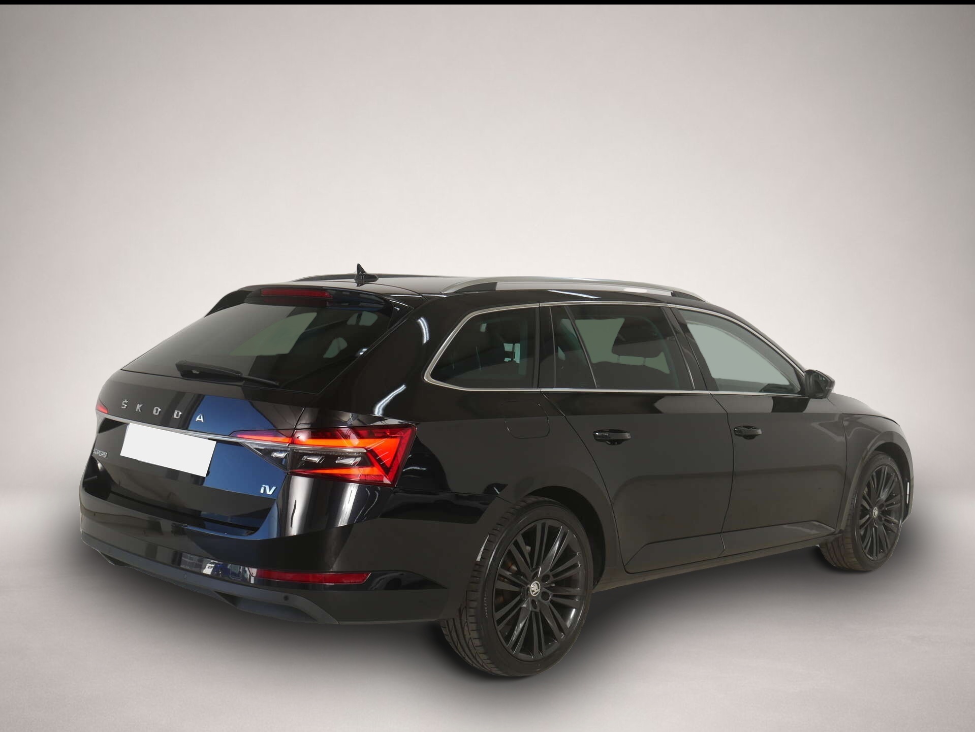 Fotografie 5 des Skoda Superb Combi 1.4 TSI iV Style