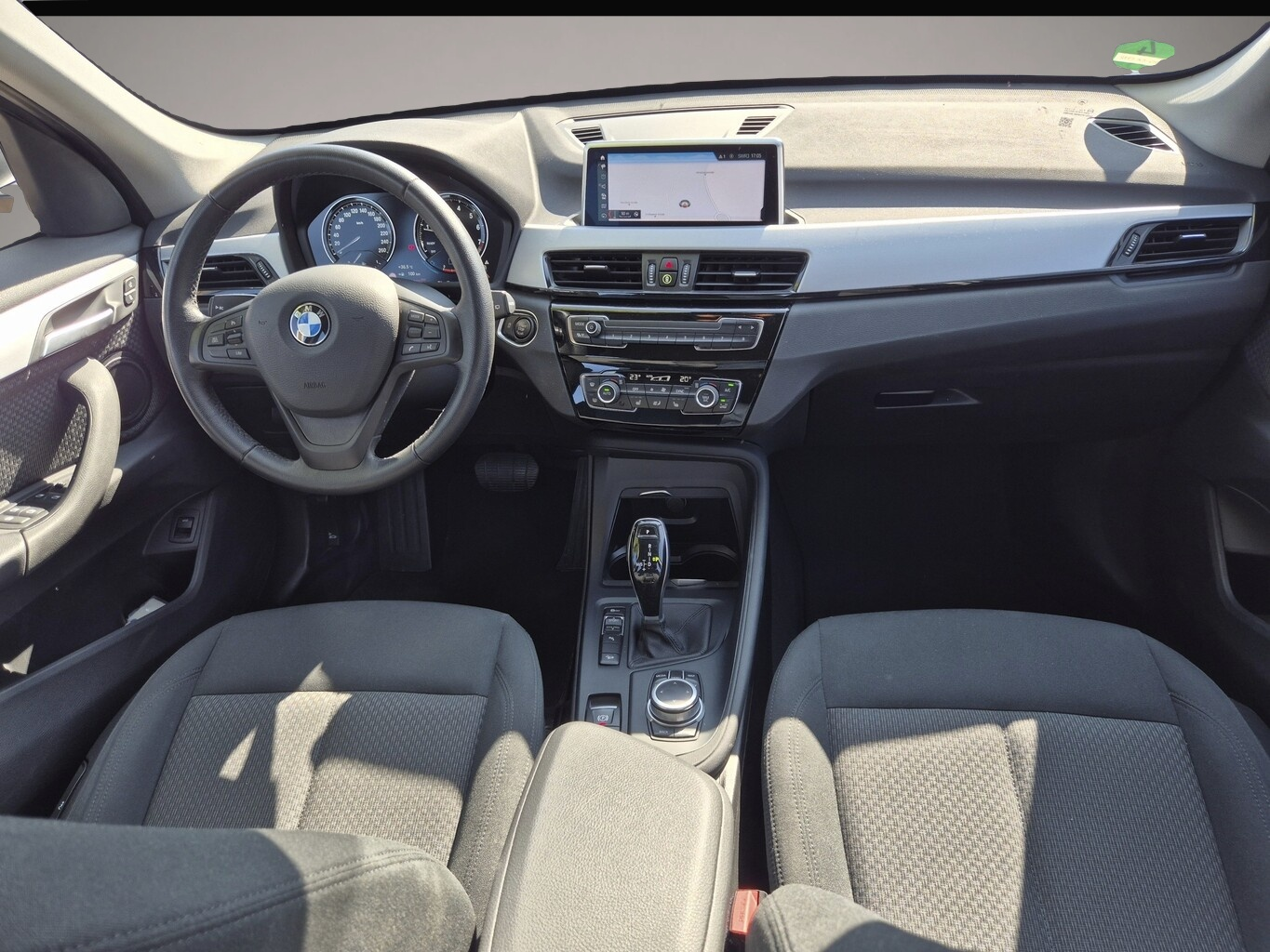 Bild 6 BMW X1 xDrive20i Steptronic Advantage LED Nav AHK