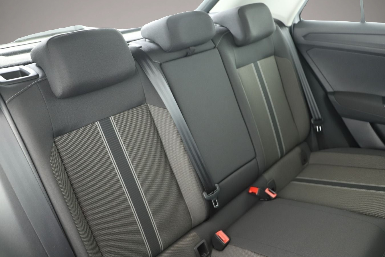 Fotografie 5 des Volkswagen T-Roc 2.0 TDI Style - Fahrschulwagen LED ACC Nav