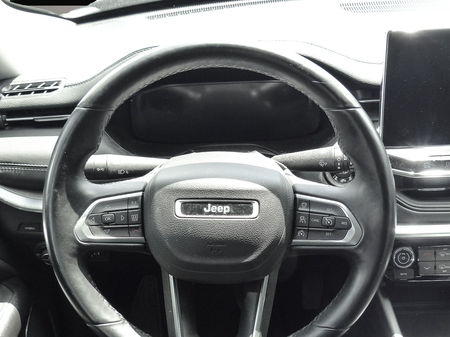 Fotografie 6 des Jeep Compass S Plug-In Hybrid 4WD 1.3 EU6d Navi Sound