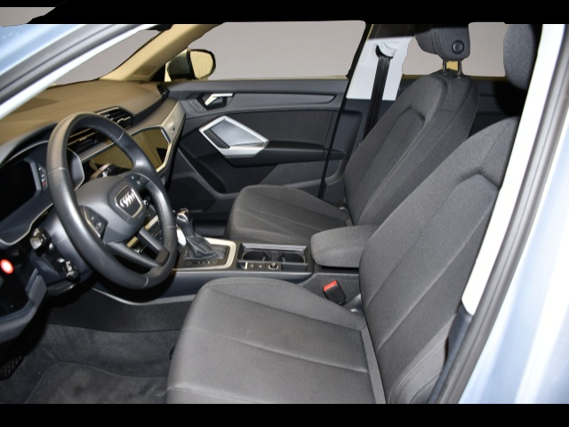 Bild 3 Audi Q3 35 TSI S-tronic advanced AHK/Tempo/Einparkhi
