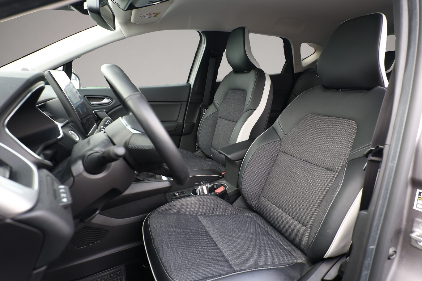 Bild 5 Renault Captur II 1.3 TCe 140 MHEV Techno LED Nav PDC