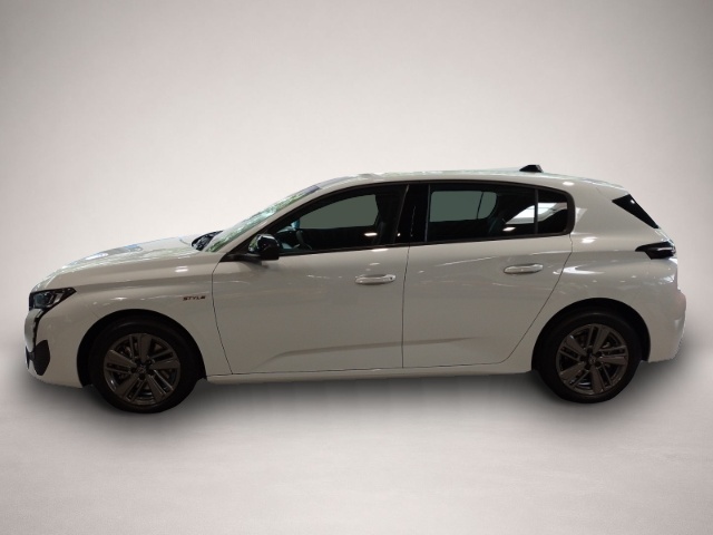Vehicle image 0