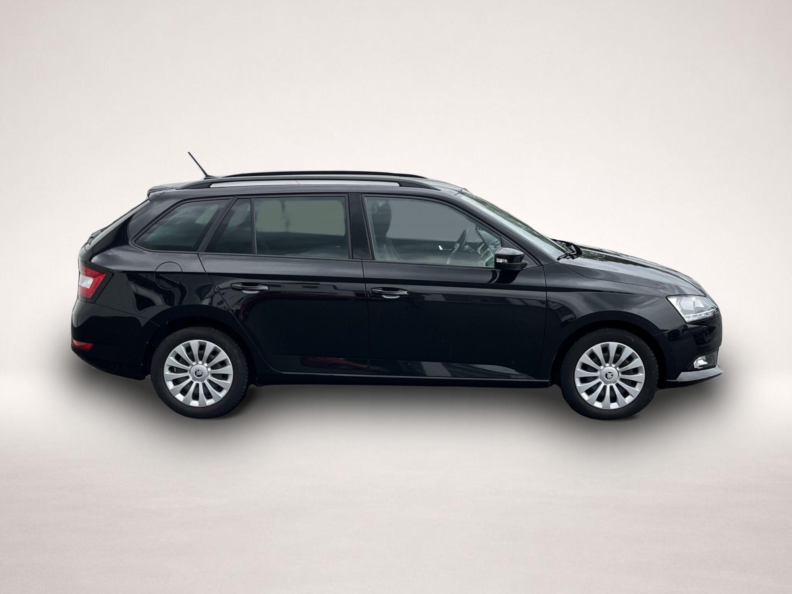 Bild 5 Skoda Fabia Combi 1.0 TSI Ambition Navi PDC SHZ FL-Ass