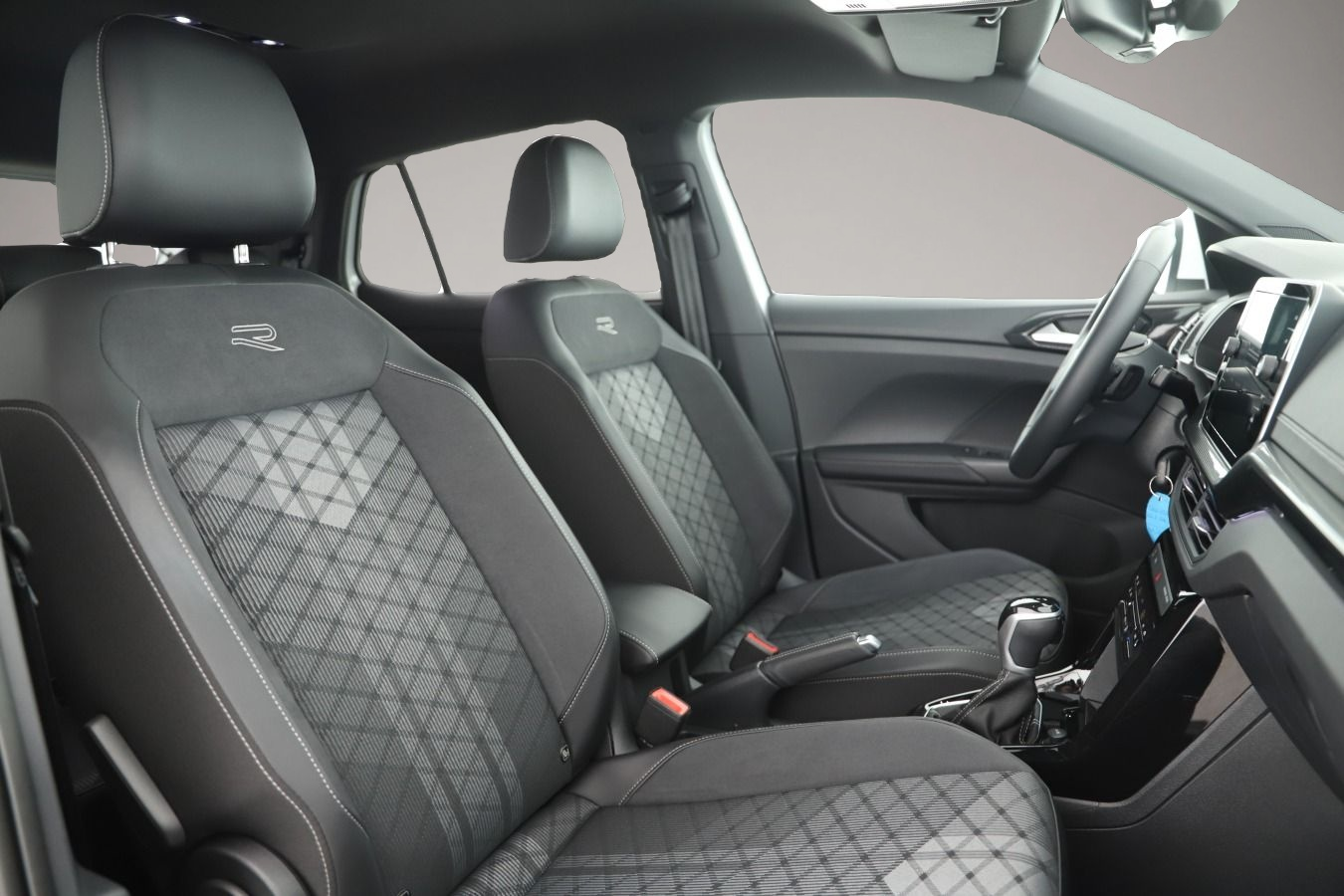 Bild 6 Volkswagen T-Cross 1.5 TSI DSG R-Line IQ.Light/ACC/Kamera/A