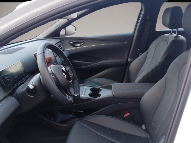 Vehicle image 0