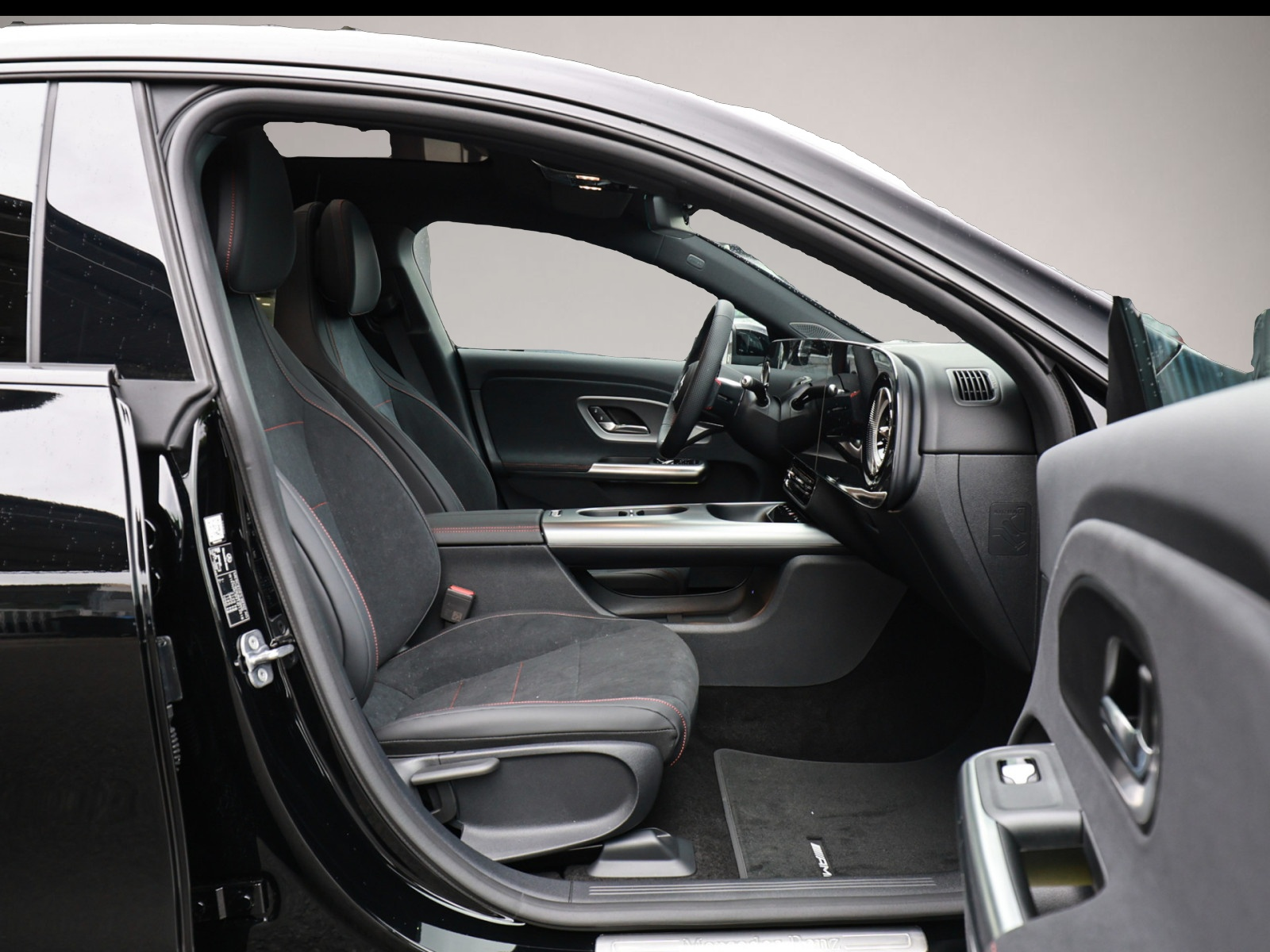 Bild 2 Mercedes-Benz CLA 180