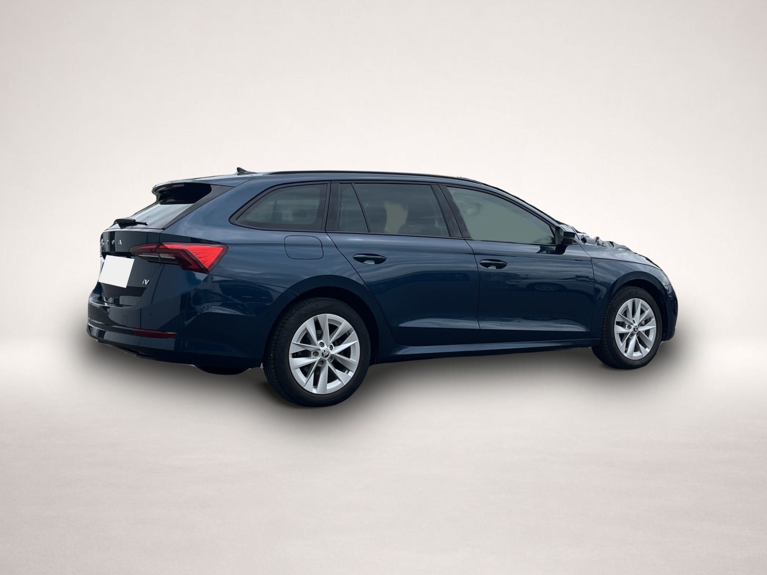 Bild 6 Skoda Octavia Combi 1.4 TSI e-Hybrid Blackline 156¤ m.