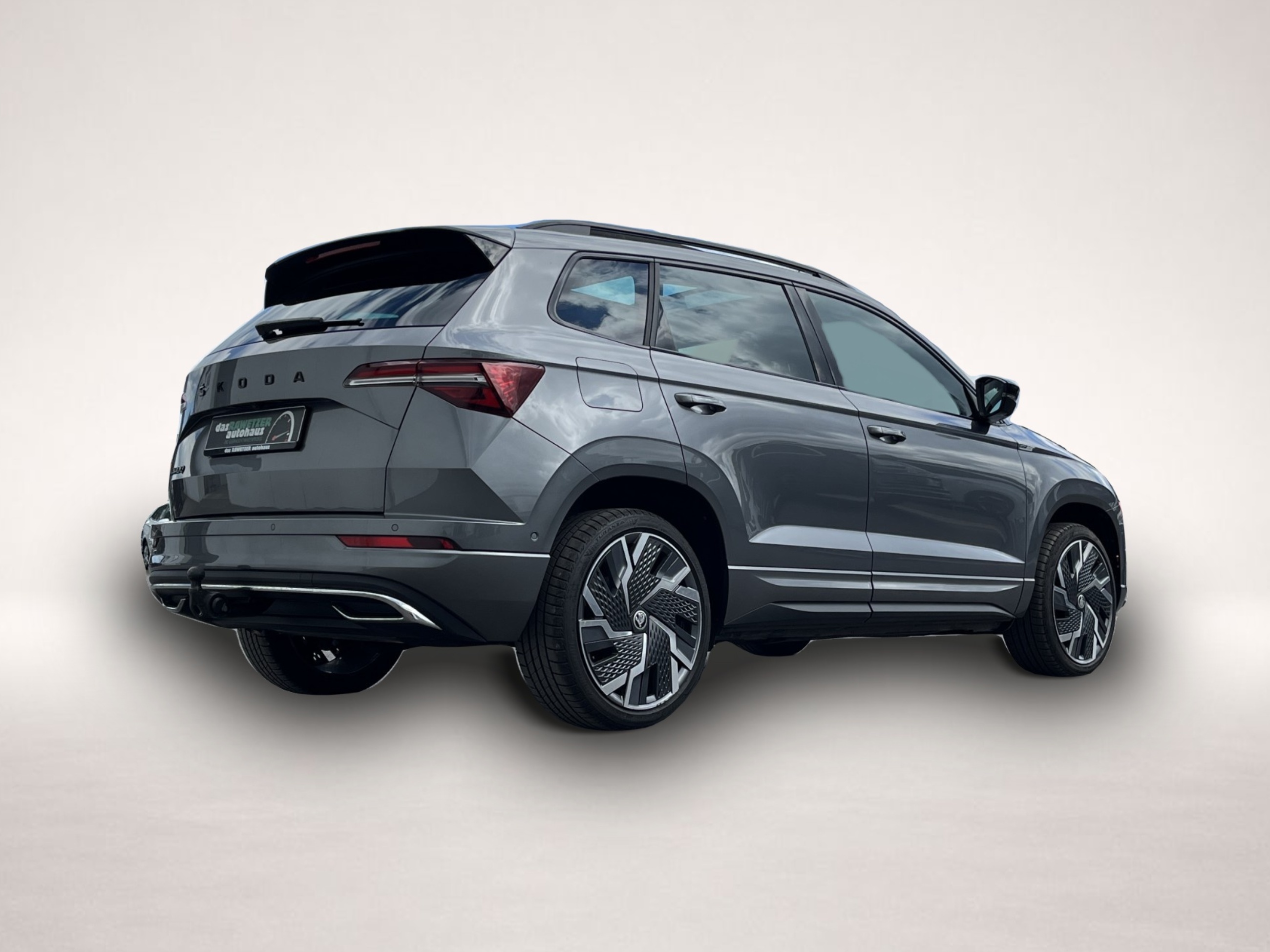 Fotografie 5 des Skoda Karoq 1.5 TSI DSG Sportline AHK PANO Navi 4xSHZ