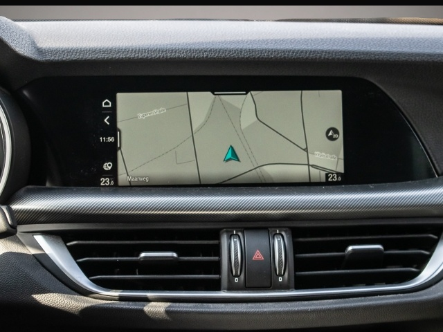 Bild 7 Alfa Romeo Stelvio Veloce Allrad AD El. Fondsitzverst. Navi