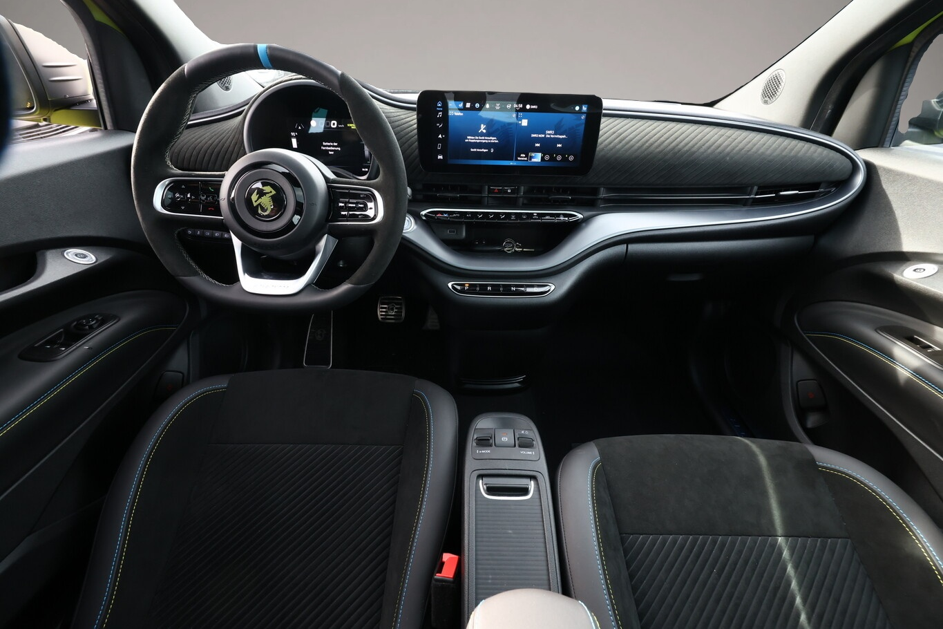 Bild 7 Abarth 500e 42 kWh Turismo LED Pano Nav JBL SHZ Kam PDC
