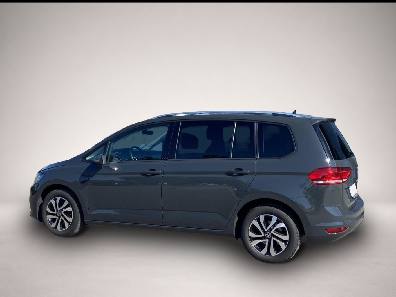 Fotografie 3 des Volkswagen Touran 1.5 TSI ACTIVE APP-CONNECT+AHK+NAVI+DAB+S