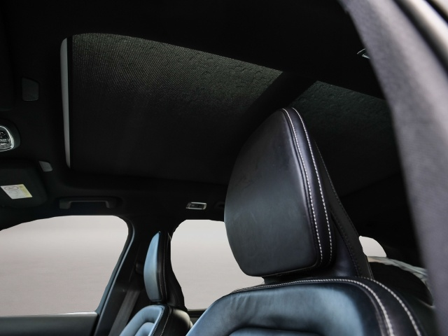 Bild 5 Volvo XC90 R Design Edition Recharge Plug-In Hybrid AW