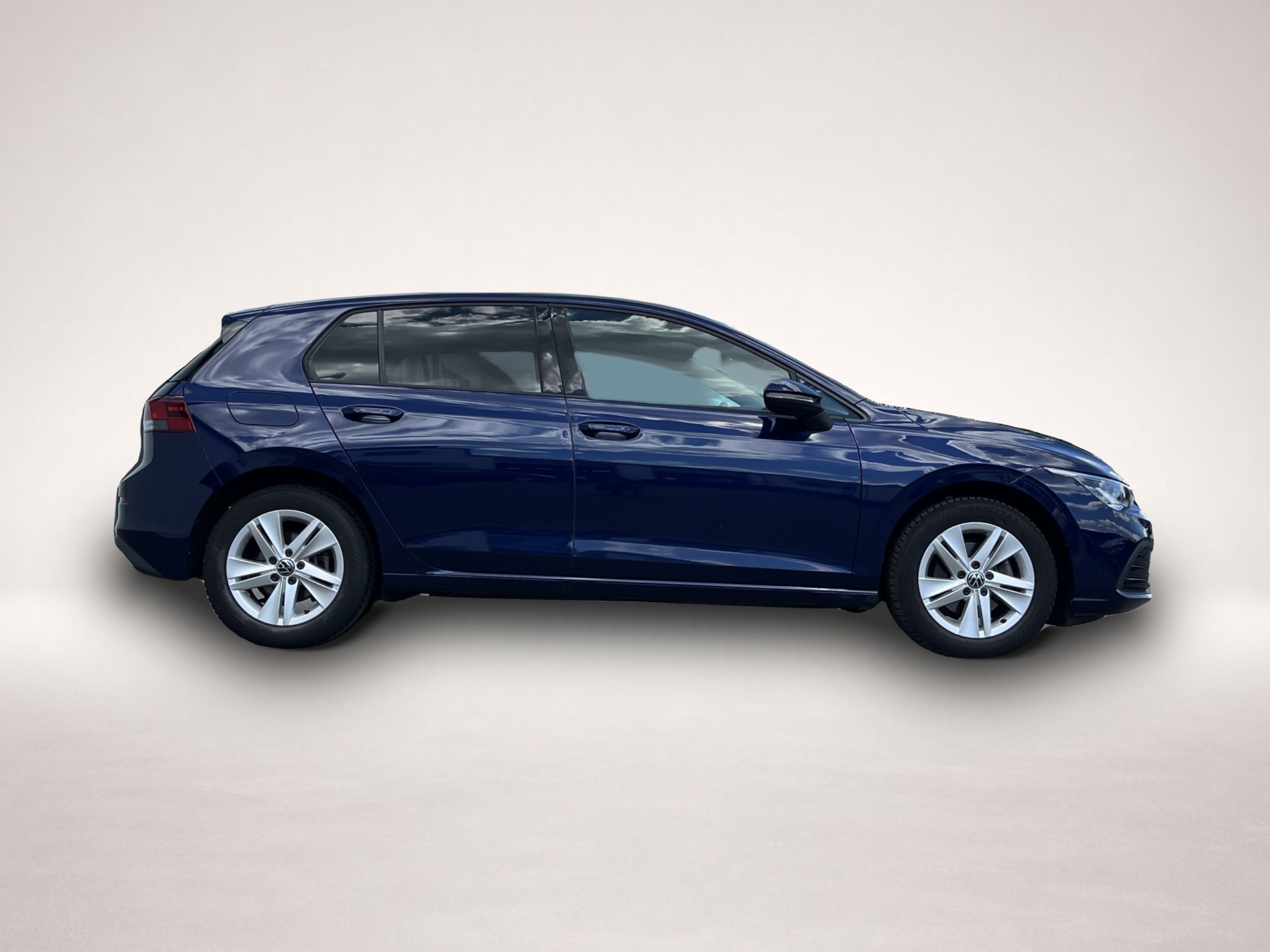Bild 3 Volkswagen Golf 2.0 TDI DSG Life Navi RFK LR-HZG TravelAssi