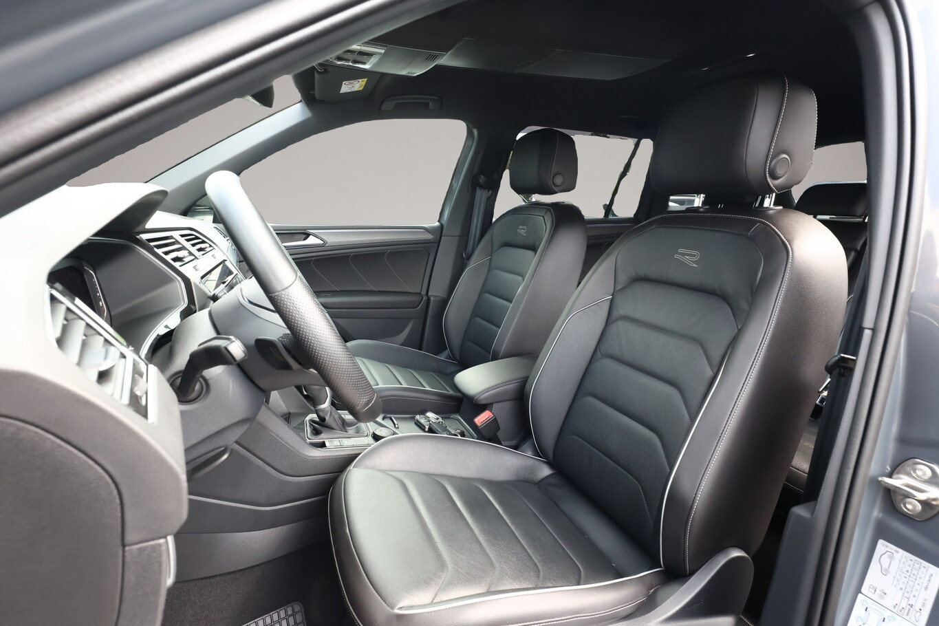 Bild 5 Volkswagen Tiguan 2.0 TDI 200 4 Motion DSG R-Line Leder ACC