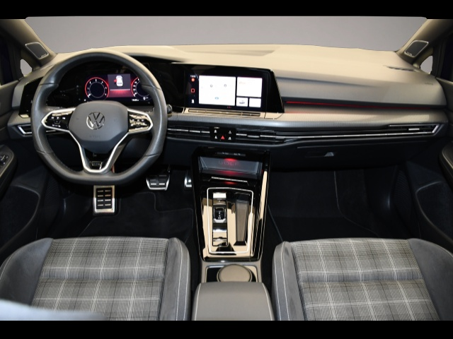 Fotografie 4 des Volkswagen Golf 8 VIII TDI 2.0 DSG GTD HeadUp/Stand/Pano/AH