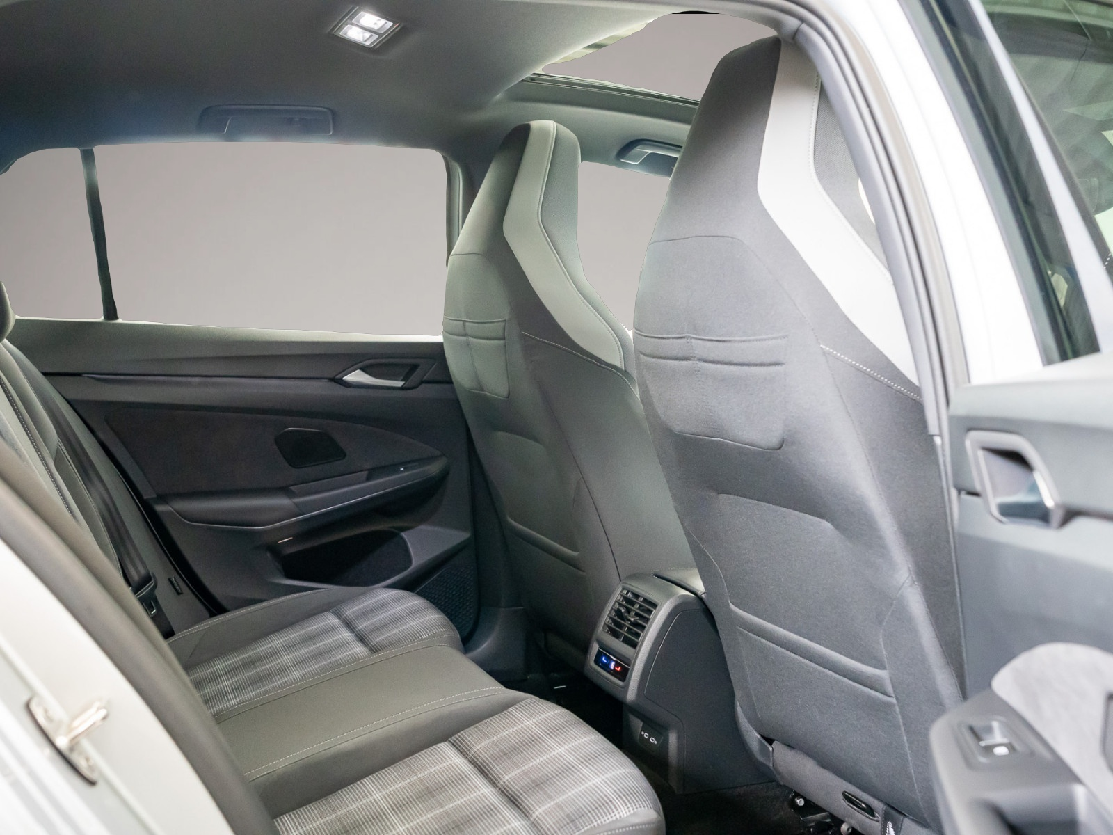 Bild 4 Volkswagen Golf VIII
