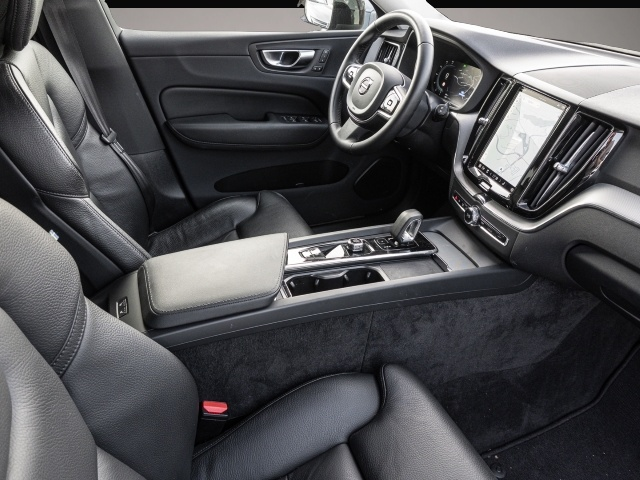 Bild 3 Volvo XC60 Plus Dark 2WD Digitales Cockpit Memory Sitz