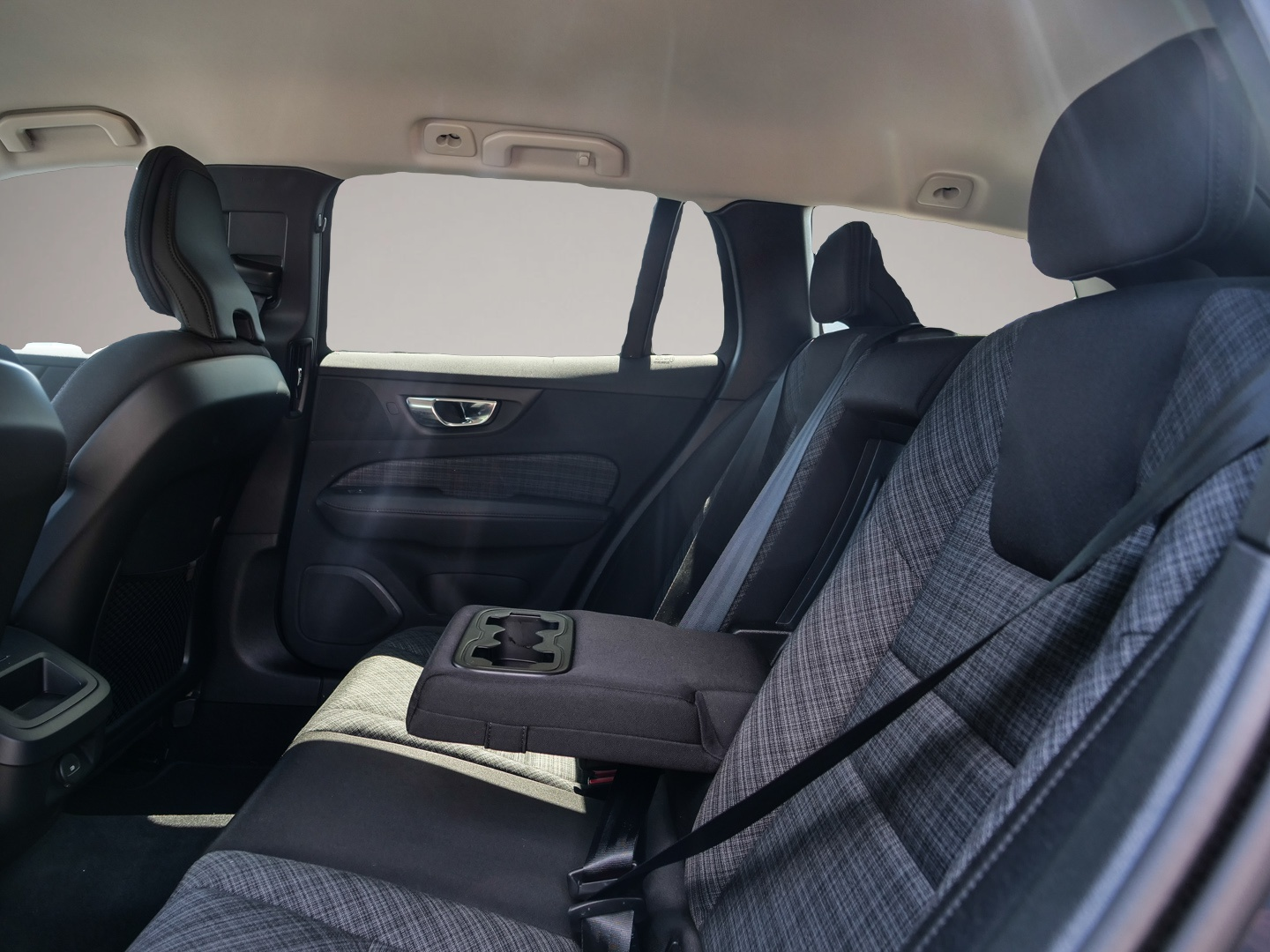 Bild 6 Volvo V60 Kombi Core Digitales Cockpit Soundsystem LED