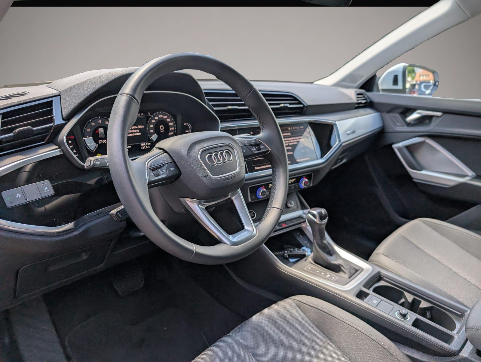 Bild 5 Audi Q3 35TFSI S-Line Kessy Pano SHZ LED PDC