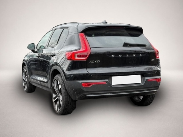 Bild 2 Volvo XC40 Ultimate Dark 2WD StandHZG Digitales Cockpi