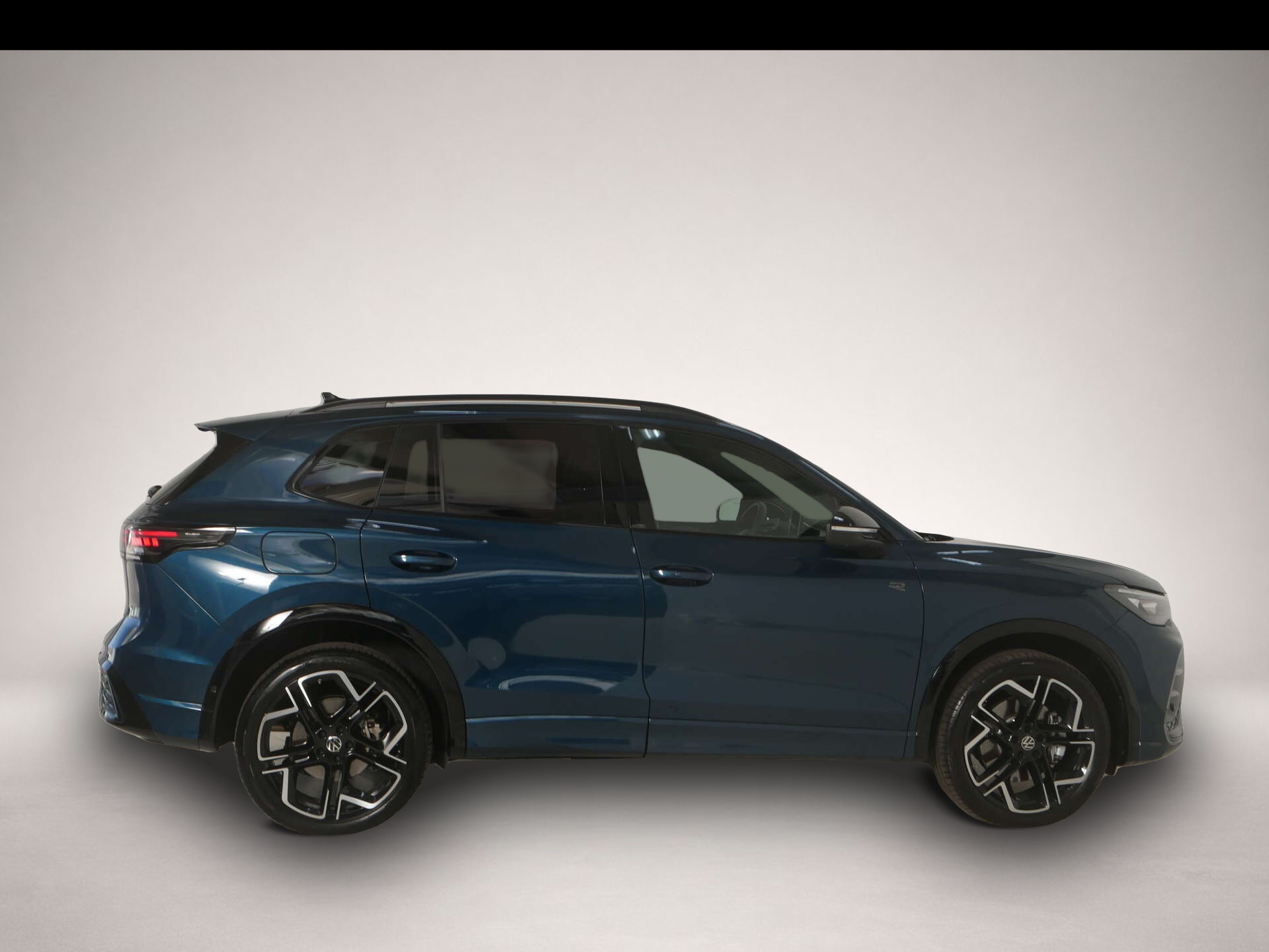 Fotografie 6 des Volkswagen Tiguan 1.5 eHybrid R-Line Black Style