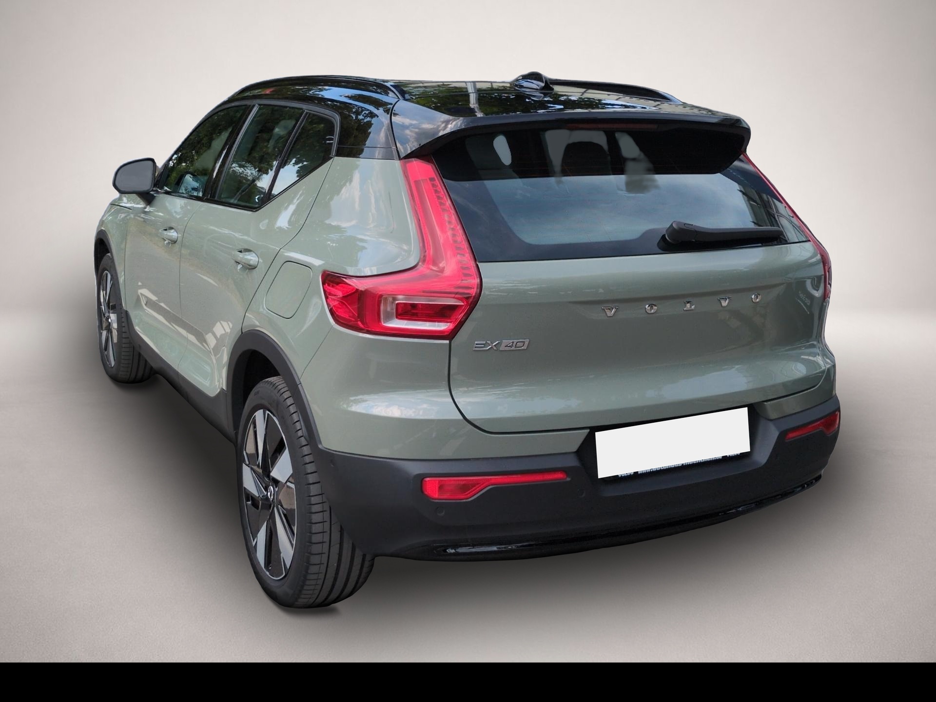 Fotografie des Volvo EX40 300 kW Twin Motor AWD Ultra Dark