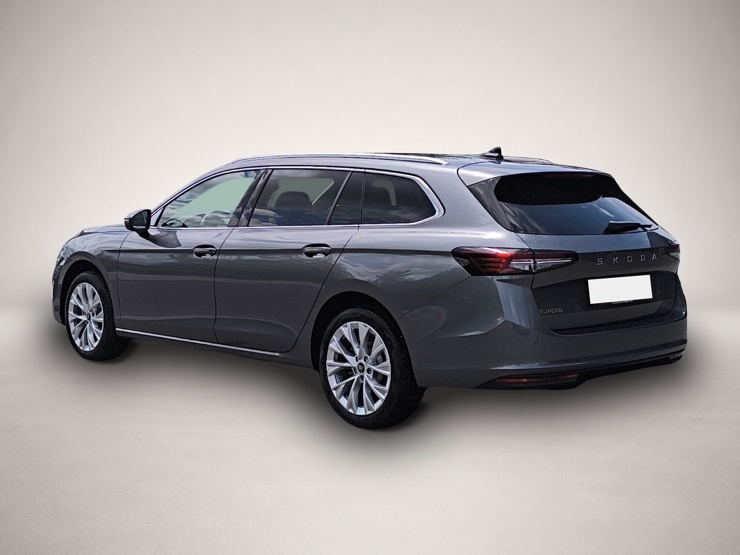 Fotografie des Skoda Superb Combi 2.0 TDI DSG Selection AHK NAV RFK M