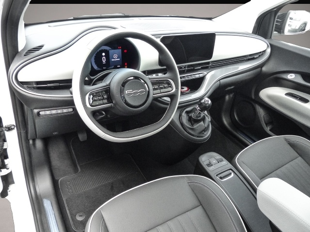 Bild 4 Fiat 500 Hybrid 48 kW La Prima Navi LED Apple CarPlay