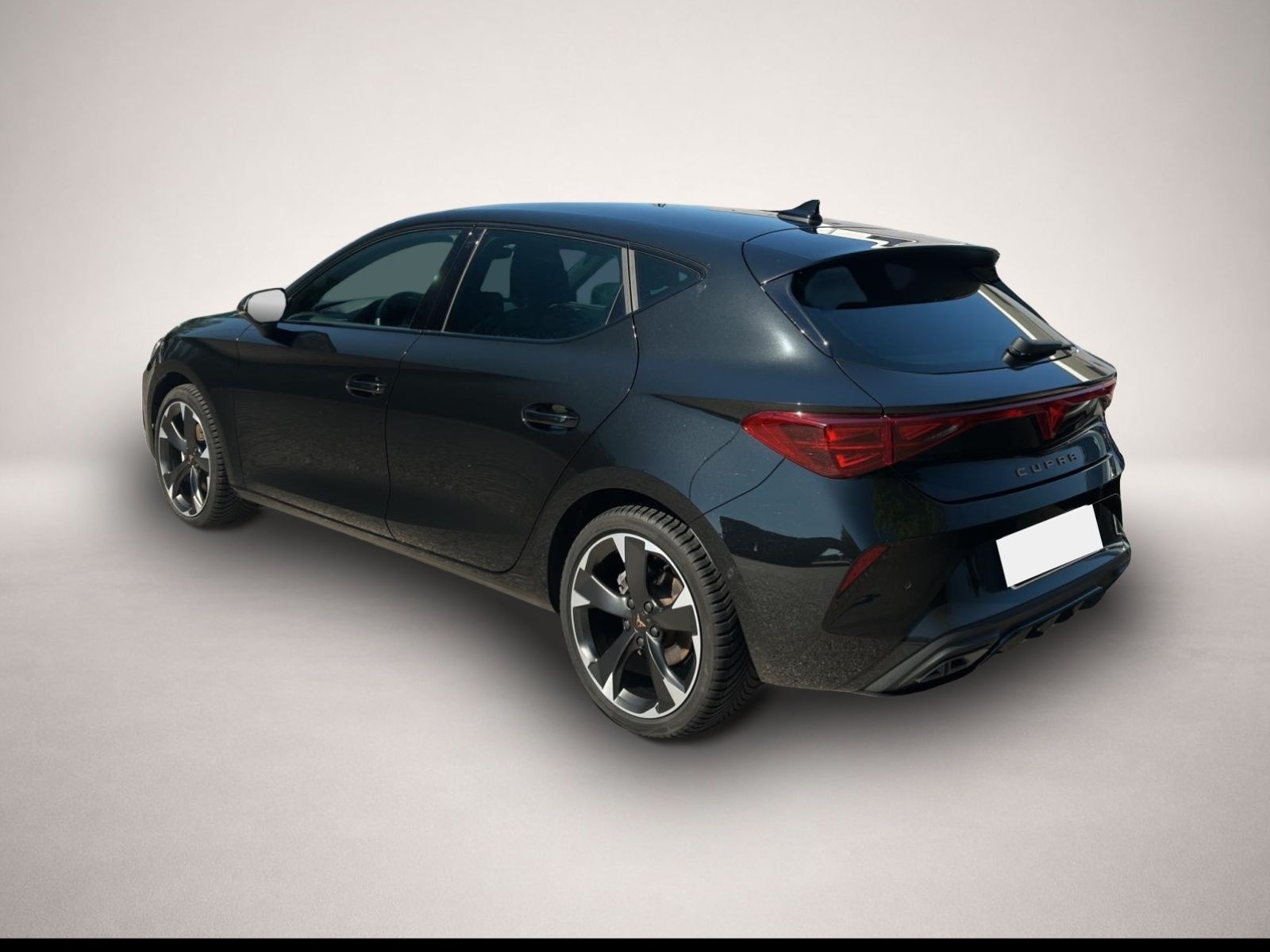 Bild 4 Cupra Leon 1.5 eTSI DSG AB259EUR NAVI REAR VIEW SHZ